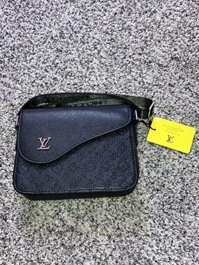 Men’s sachel mono gram bag with adjustable strap